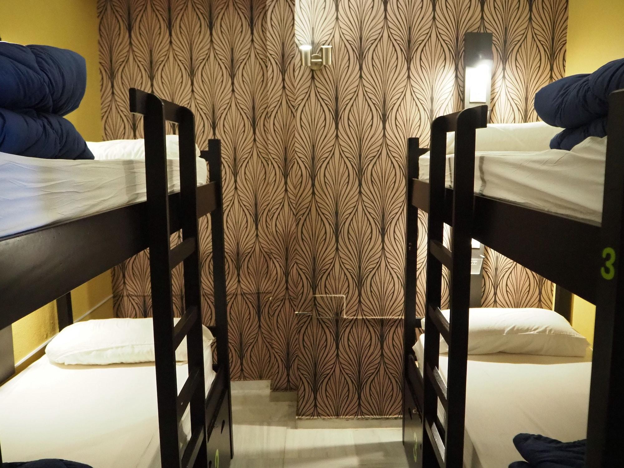 Joy Plaza De Armas Hostel Seville Ngoại thất bức ảnh