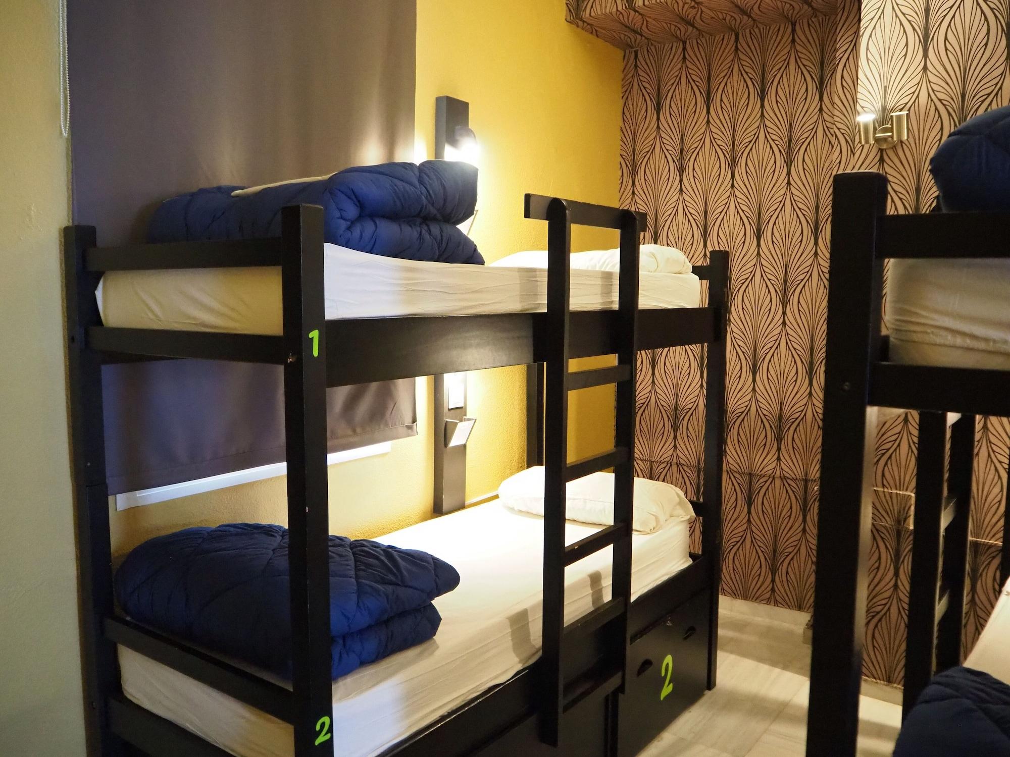 Joy Plaza De Armas Hostel Seville Ngoại thất bức ảnh