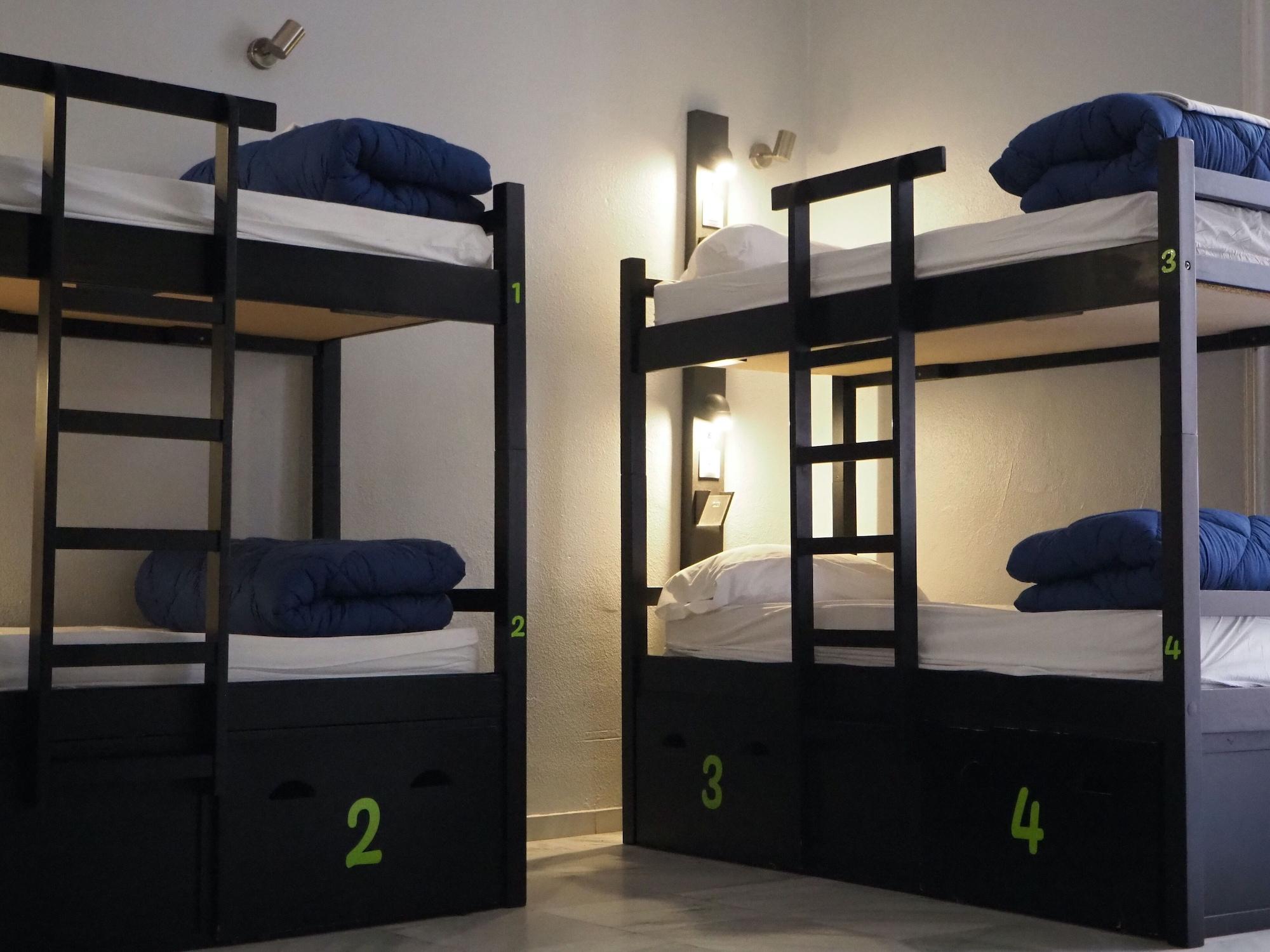 Joy Plaza De Armas Hostel Seville Ngoại thất bức ảnh