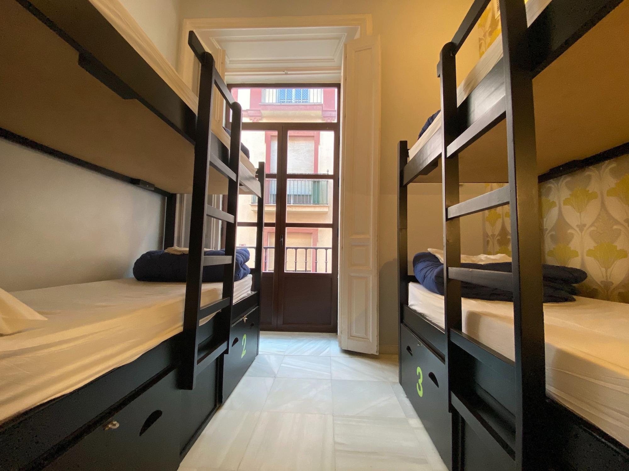 Joy Plaza De Armas Hostel Seville Ngoại thất bức ảnh