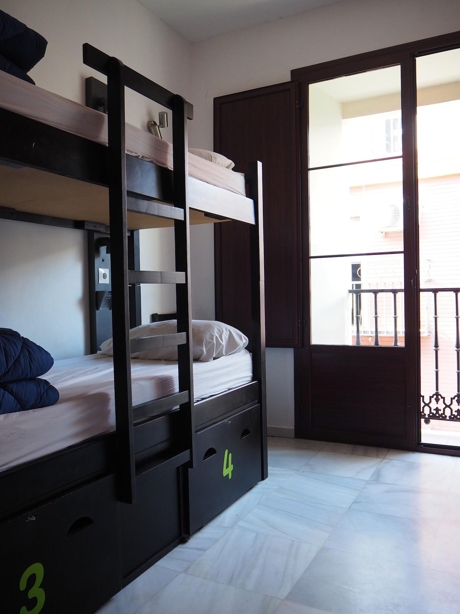 Joy Plaza De Armas Hostel Seville Ngoại thất bức ảnh