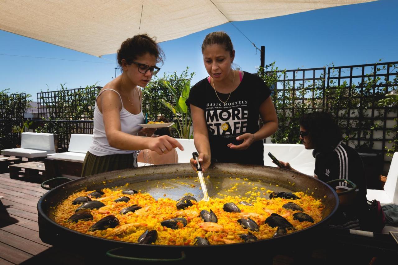 Joy Plaza De Armas Hostel Seville Ngoại thất bức ảnh