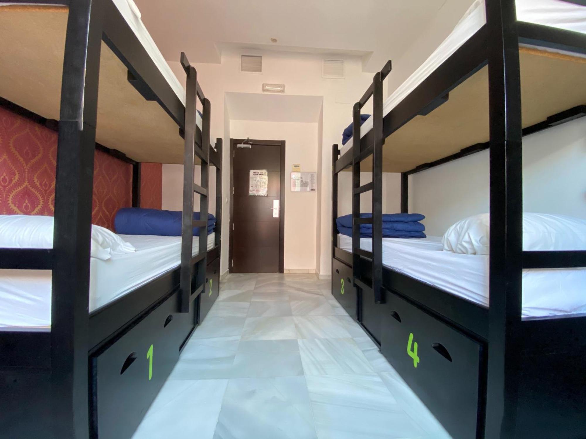Joy Plaza De Armas Hostel Seville Phòng bức ảnh