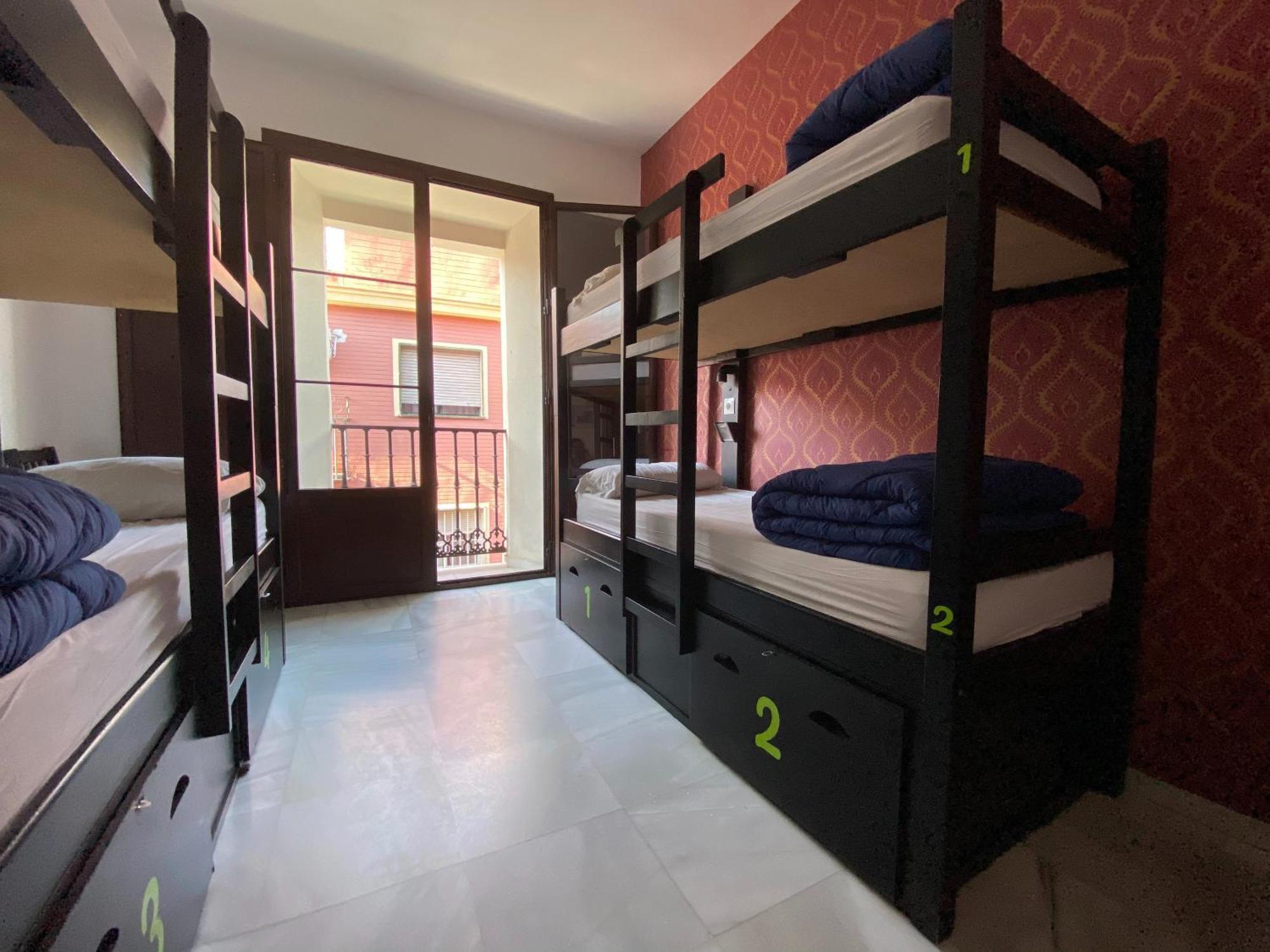 Joy Plaza De Armas Hostel Seville Phòng bức ảnh