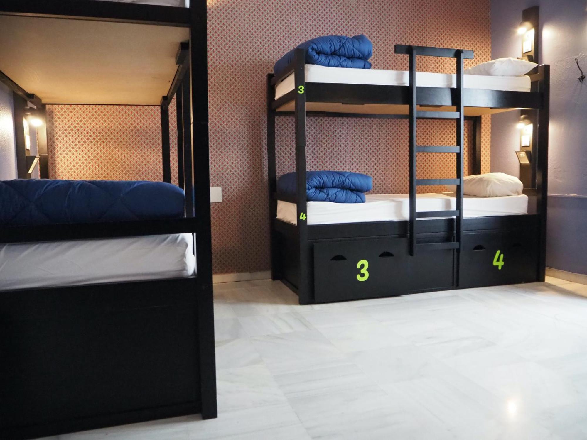 Joy Plaza De Armas Hostel Seville Phòng bức ảnh