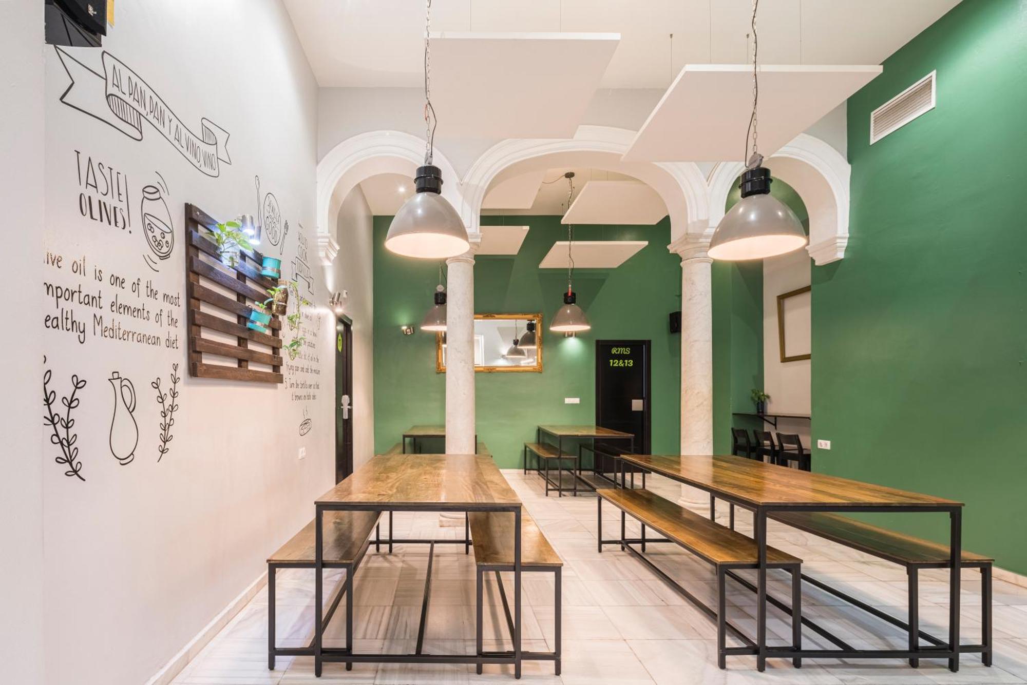Joy Plaza De Armas Hostel Seville Ngoại thất bức ảnh