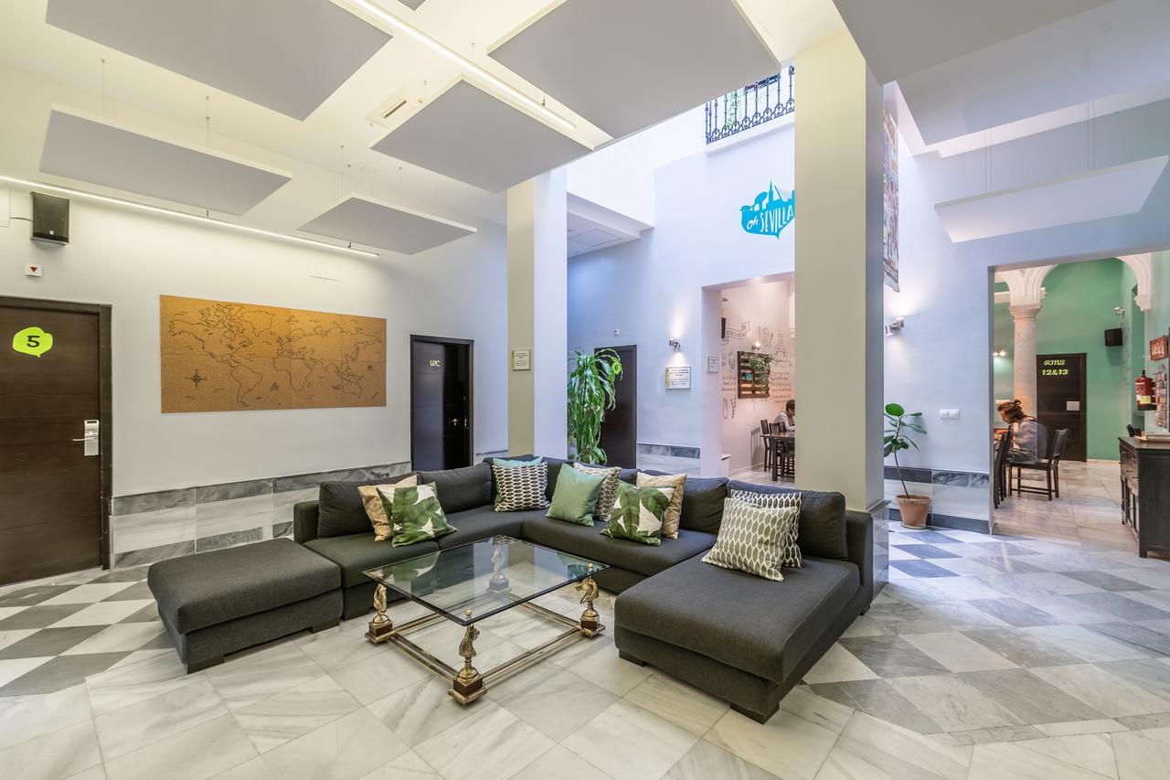 Joy Plaza De Armas Hostel Seville Ngoại thất bức ảnh