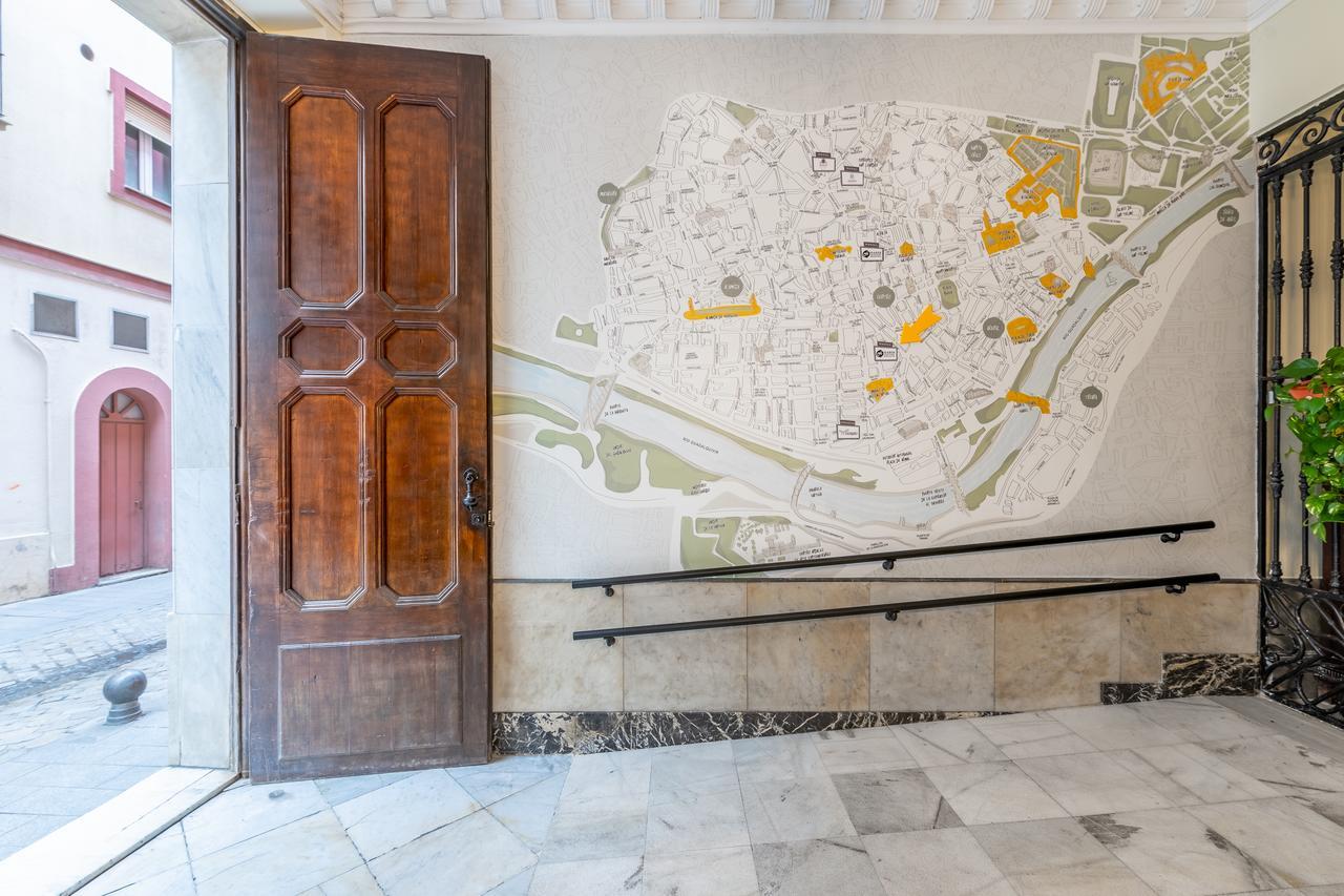 Joy Plaza De Armas Hostel Seville Ngoại thất bức ảnh