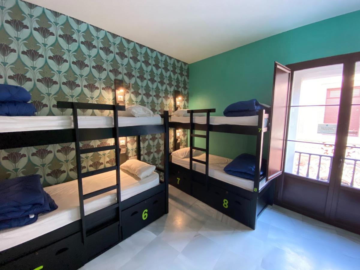 Joy Plaza De Armas Hostel Seville Ngoại thất bức ảnh